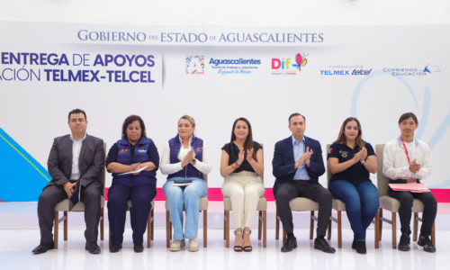 ENCABEZA TERE JIMÉNEZ ENTREGA DE APOYOS DE LA FUNDACIÓN TELMEX-TELCEL