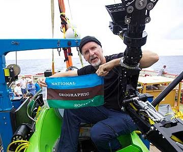 James Cameron, el cineasta que desafió los límites y llegó hasta lo más profundo del océano