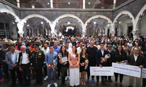 ENTREGA TERE JIMÉNEZ EL PREMIO ESTATAL DEL DEPORTE 2023 A LOS MEJORES ATLETAS Y ENTRENADORES DEL AÑO