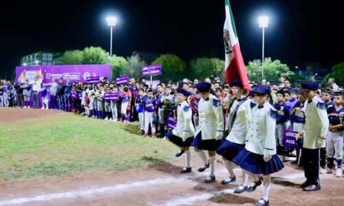 INAUGURA EL DIRECTOR GENERAL DEL IDEA EL TORNEO INFANTIL DE BÉISBOL DE CALAVERAS 2023