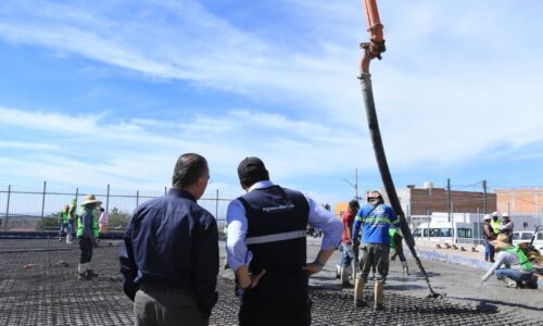 INICIA MUNICIPIO LOS TRABAJOS DE COLADO DEL MEGA TANQUE DE ACERO VIDRIADO EN MUJERES ILUSTRES