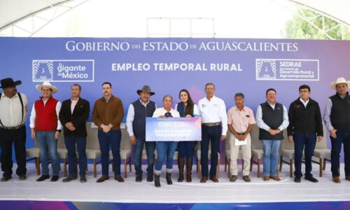 TERE JIMÉNEZ ARRANCA PROGRAMA DE EMPLEO TEMPORAL EN EL LLANO; ADICIONALMENTE ENTREGÓ OBRA PÚBLICA