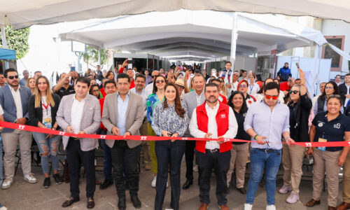 ASISTE TERE JIMÉNEZ A LA INAUGURACIÓN DE LA FERIA DE SERVICIOS INFONAVIT