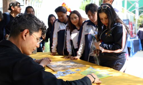 COLABORAN IMJUVA Y CECYTEA FERROCARRILES EN FERIA UNIVERSITARIA