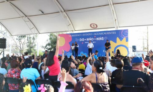 FELICITA TERE JIMÉNEZ A PEQUEÑAS Y PEQUEÑOS DEL ORIENTE DE LA CAPITAL POR EL DÍA DEL NIÑO Y DE LA NIÑA