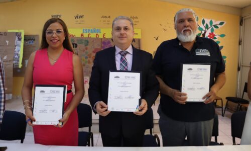 TERE JIMÉNEZ APOYA A MAESTROS RURALES PARA QUE ESTUDIEN UNA MAESTRÍA