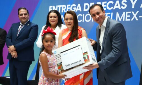 ENCABEZA TERE JIMÉNEZ ENTREGA DE BECAS Y APOYOS POR PARTE DE LA FUNDACIÓN TELMEX-TELCEL