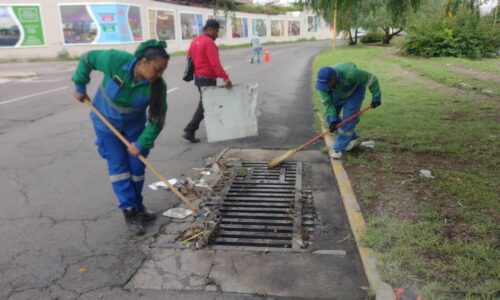 CONTINÚA MUNICIPIO DANDO ATENCIÓN A AFECTACIONES POR LA LLUVIA