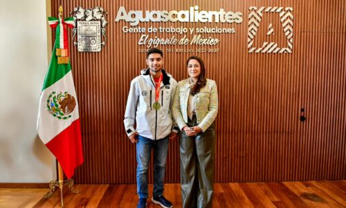 FELICITA TERE JIMÉNEZ AL AGUASCALENTENSE ROGELIO GUERRERO, PRIMER MEXICANO BICAMPEÓN EN LA OLIMPIADA INTERNACIONAL DE MATEMÁTICAS