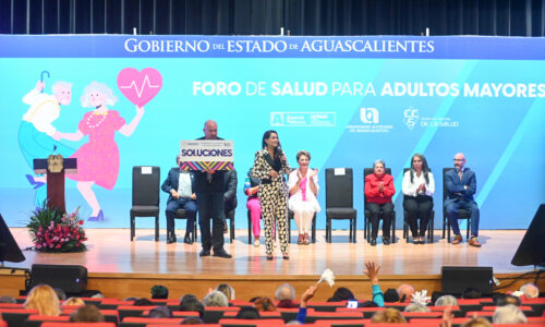 INAUGURA TERE JIMÉNEZ FORO DE LA SALUD PARA ADULTOS MAYORES 2024