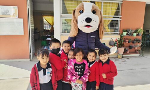 HUMANE SOCIETY INTERNATIONAL IMPARTE TALLERES EN LAS ESCUELAS SOBRE EL CUIDADO DE LAS MASCOTAS