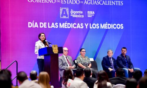 RECONOCE TERE JIMÉNEZ LA LABOR Y DEDICACIÓN DE MÉDICAS Y MÉDICOS