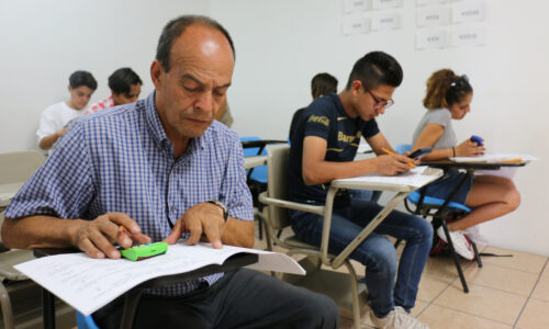 TERMINA TU PRIMARIA O SECUNDARIA EN EL INSTITUTO PARA LA EDUCACIÓN DE LAS PERSONAS JÓVENES Y ADULTAS; LOS CURSOS SON GRATUITOS