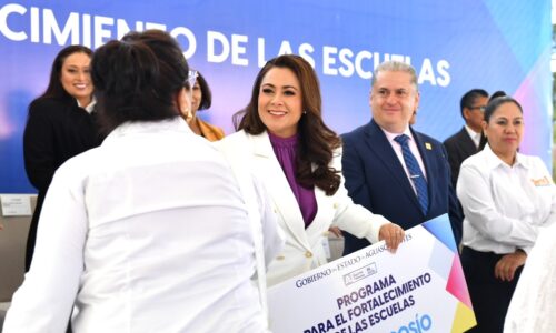 ENTREGA TERE JIMÉNEZ 50 MILLONES DE PESOS PARA MEJORAR ESCUELAS DE EDUCACIÓN BÁSICA