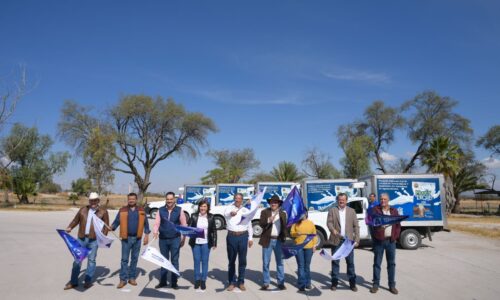 GRACIAS AL APOYO DE TERE JIMÉNEZ, PRODUCTORES LÁCTEOS LANZAN SU PROPIA MARCA CIEN POR CIENTO DE AGUASCALIENTES